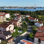 Appartamento Pula, Istria 18 *