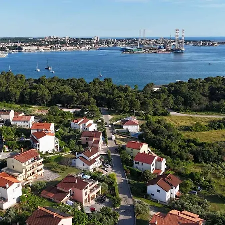 Pula, Istria 18 Apartman Póla